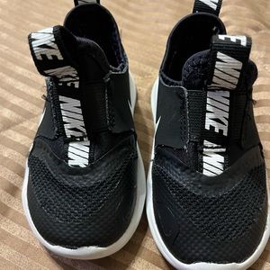 Toddler Black & White Nike
